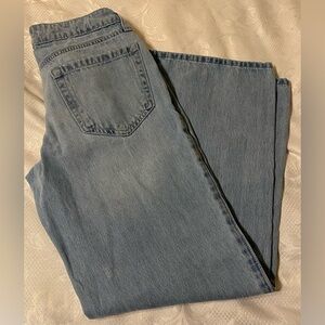 Hollister Low-Rise Baggy Light Wash Jeans. Size 00s w24 short